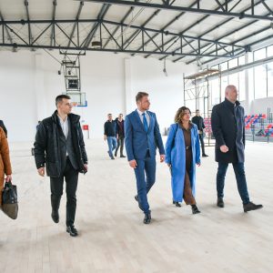 Градоначелник обишао завршне радови на новој спортској дворани на Лаушу