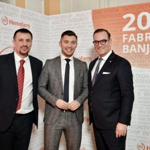 Град је подршка: Градски менаџер на прослави 20 година постојања компаније „Хемофарм“ у Бањој Луци Град је подршка: Градски менаџер на прослави 20 година постојања компаније „Хемофарм“ у Бањој Луци