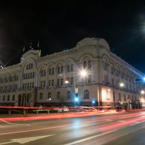 Сјећање на невино страдале жртве: Звук сирене и угашена свјетла поводом годишњице НАТО бомбардовања