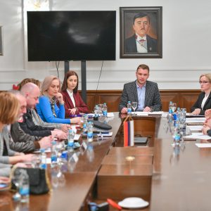 Потписан Протокол за заштиту жртава насиља, градоначелник: Само заједничком сарадњом и синхронизованим дјеловањем, можемо допринијети сузбијању и превенцији насиља Потписан Протокол за заштиту жртава насиља, градоначелник: Само заједничком сарадњом и синхронизованим дјеловањем, можемо допринијети сузбијању и превенцији насиља