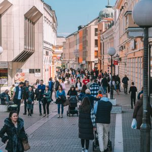 Позив породицама са четворо и више дјеце: Пријавите се за додјелу новчане подршке за побољшање услова становања
