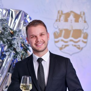 Градоначелник честитао Дан града: Будимо увијек поносни на нашу историју, али истовремено и усмјерени на будућност Градоначелник честитао Дан града: Будимо увијек поносни на нашу историју, али истовремено и усмјерени на будућност