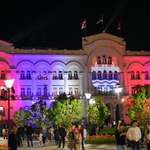 Прослављамо Дан Града: Сутра свечана академија и концерт Бориса Режака и групе „Оне три“