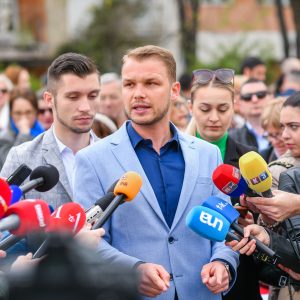 Случај „Аутопревоз“, градоначелник поручио: Штитимо и бранимо имовину Града Случај „Аутопревоз“, градоначелник поручио: Штитимо и бранимо имовину Града