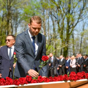 Градоначелник се поклонио јасеновачким жртвама: Јасеновац је наше стратиште, али и наш светионик, наше страдање, али и наше уздизање.