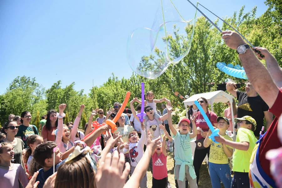  Фото илустрација 