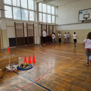 Настављен јединствени пројекат: Град обезбиједио реквизите за бесплатне спортске секције у школама