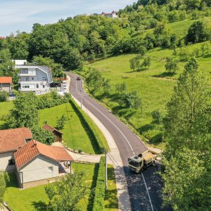 Тузланска улица у новом руху, мјештане обишао градоначелник: Разговарамо о свим приоритетима Тузланска улица у новом руху, мјештане обишао градоначелник: Разговарамо о свим приоритетима