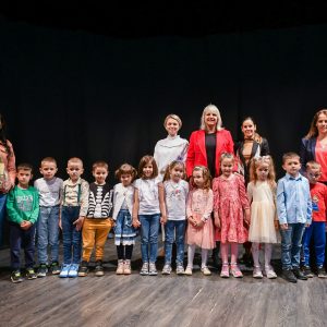 У Дому омладине отворена изложба: Најмлађи цртали и писали о свом граду У Дому омладине отворена изложба: Најмлађи цртали и писали о свом граду