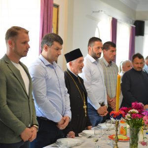 Градоначелник на обиљежавању славе Храма Свете Тројице у Пискавици Градоначелник на обиљежавању славе Храма Свете Тројице у Пискавици