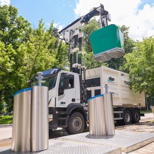 Мандић: Подземни и надземни контејнери за уредан и чист град