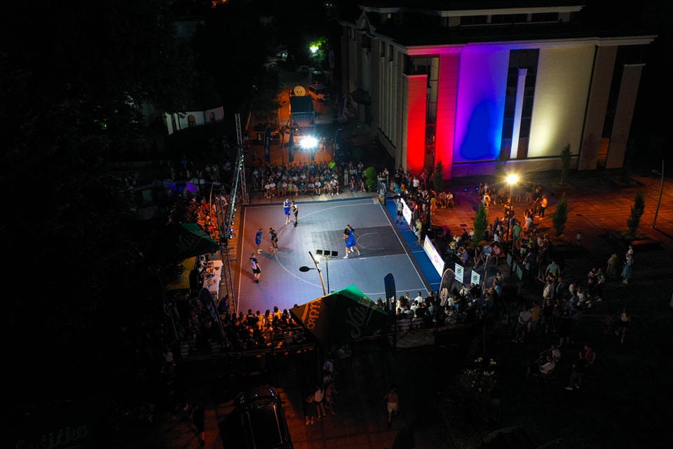  Фото илустрација 