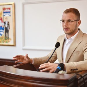 Градоначелник поручио: На дневном реду данас је одлука о бесплатним грађевинским дозволама, Бања Лука има прилику да испише историју Градоначелник поручио: На дневном реду данас је одлука о бесплатним грађевинским дозволама, Бања Лука има прилику да испише историју