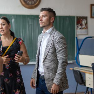 Вриједна донација из Швајцарске: Преко 50 хиљада евра у опреми бањалучким основним школама