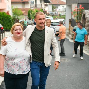 Ријешен вишегодишњи проблем: Асфалтиран и огранак Тузланске, као и Улице Српских устаника