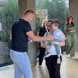 „Конференција беба“ окупила бројне малишане и родитеље у Парку „Петар Кочић“ „Конференција беба“ окупила бројне малишане и родитеље у Парку „Петар Кочић“