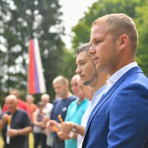 Бронзани Мајдан: Служен помен борцима из овог краја, присуствовао и градоначелник Бронзани Мајдан: Служен помен борцима из овог краја, присуствовао и градоначелник