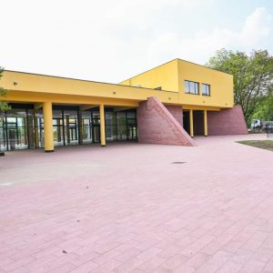 Школа у насељу Ада сутра почиње са радом