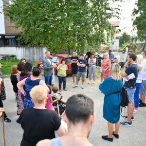 Градоначелник са мјештанима Обилићева: Пронашли смо одговарајуће рјешење за огранак Улице Проте Тодора Срдића Градоначелник са мјештанима Обилићева: Пронашли смо одговарајуће рјешење за огранак Улице Проте Тодора Срдића