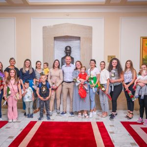Бања Лука посвећена породици: Пријем за мајке и малишане, преко 4.000 породиља добило новчану подршку