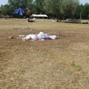 Postupak za osudu: Razbacano smeće nakon događaja u Česmi, apel organizatorima da očiste lokaciju odmah nakon završetka događaja