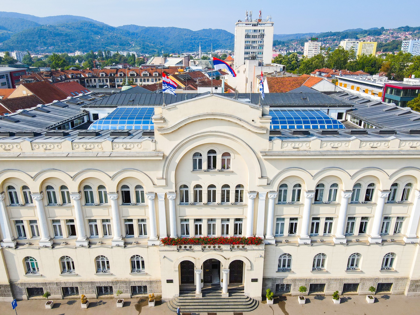  Фото архива