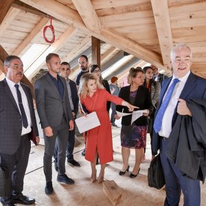 Највећа инвестиција у области културе: Градоначелник са представницима ММФ-а обишао кућу Милановића Највећа инвестиција у области културе: Градоначелник са представницима ММФ-а обишао кућу Милановића