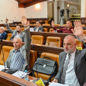 Окончана 24. сједница Скупштине: Усвојени Нацрт ребаланса и субвенције за предузетнике у Гајевој, Бања Лука добила Стратегију демографског развоја