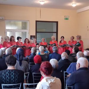 Унапређење квалитета живота за лица треће доби: Одржан наступ Ансамбла „Лира“ у Геронтолошком центру Унапређење квалитета живота за лица треће доби: Одржан наступ Ансамбла „Лира“ у Геронтолошком центру