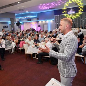 Поводом Међународног дана старијих лица: Градоначелник на дружењу са пензионерима