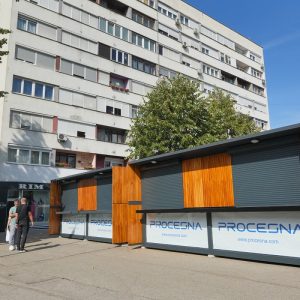 Постављене урбане тржнице: Мала пијаца у Обилићеву попримила ново рухо
