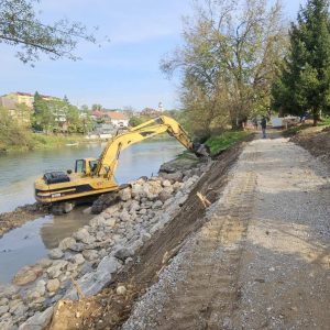 Наредна фаза: Напредују радови у склопу рекреативне зоне уз Врбас од Градског до Зеленог моста Наредна фаза: Напредују радови у склопу рекреативне зоне уз Врбас од Градског до Зеленог моста