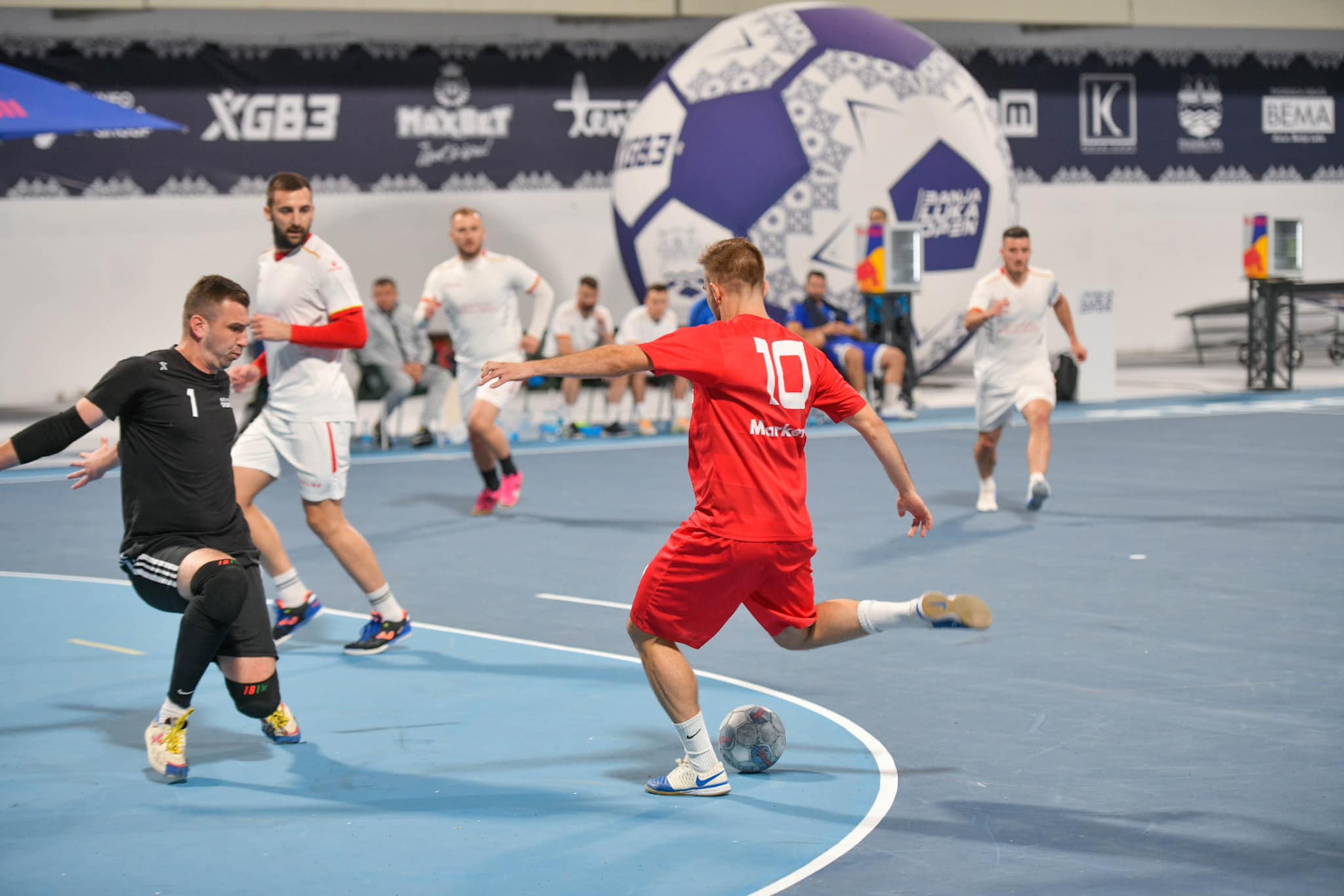  Фото илустрација 