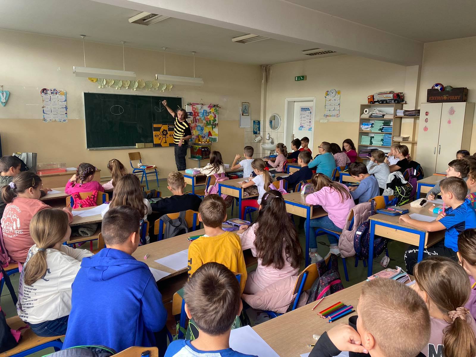  Фото илустрација 