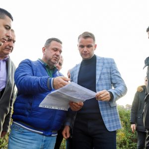 Кочићев вијенац: Реконструкција водовода у Улици Бранка Кошчице, мјештане обишао и градоначелник Кочићев вијенац: Реконструкција водовода у Улици Бранка Кошчице, мјештане обишао и градоначелник