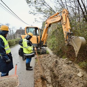 На задовољство мјештана: Настављена изградња водоводне мреже у насељу Горњи Пријечани На задовољство мјештана: Настављена изградња водоводне мреже у насељу Горњи Пријечани