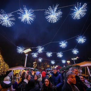 При крају припреме за отварање „Бањалучке зиме“: Сјајни „Зимзобал“ почиње у недјељу, придружите се