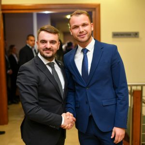 Градоначелник на Божићном пријему код потпредсједника Републике Српске Давора Прањића Градоначелник на Божићном пријему код потпредсједника Републике Српске Давора Прањића