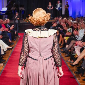 Вече за памћење: Одржана шеста по реду модна ревија „Баш по мјери“, присуствовао и градоначелник Вече за памћење: Одржана шеста по реду модна ревија „Баш по мјери“, присуствовао и градоначелник