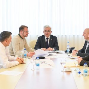 Градоначелник након састанка са представницима Путева РС и Министарства саобраћаја и веза: Наредне године градимо двије нове кружне раскрснице