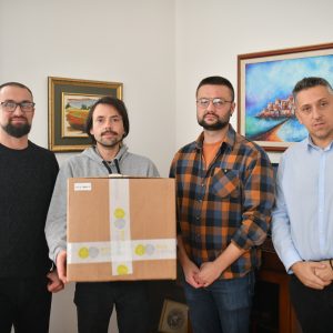 Za lakši proces brojanja: Pokretni brojač za bicikle ustupljen na korištenje Centru za životnu sredinu Za lakši proces brojanja: Pokretni brojač za bicikle ustupljen na korištenje Centru za životnu sredinu