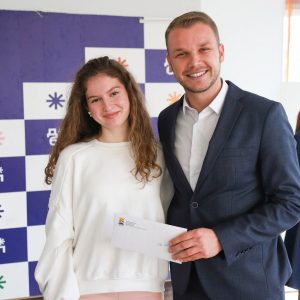 Подршка младим: Градске стипендије за 1.351 средњошколца Подршка младим: Градске стипендије за 1.351 средњошколца