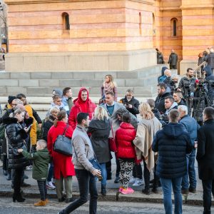 Градоначелник се једини обратио родитељима и старатељима особа са потешкоћама и затражио од Скупштине Града да закаже сједницу