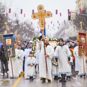 Придружите се: Сутра Богојављенска литија и пливање за Часни крст