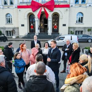 Градоначелник и данас пружио подршку родитељима и старатељима особа са потешкоћама