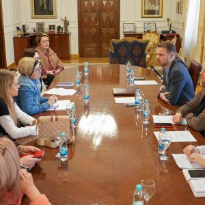 Градоначелник након састанка са ХО „Партнер“: Пронашли смо начин да превазиђемо проблеме са исплатама Градоначелник након састанка са ХО „Партнер“: Пронашли смо начин да превазиђемо проблеме са исплатама