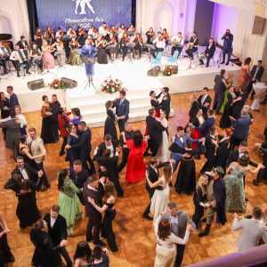 Чувар традиције и српске културе: Одржан седми по реду Светосавски бал, присуствовао и градоначелник Чувар традиције и српске културе: Одржан седми по реду Светосавски бал, присуствовао и градоначелник