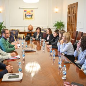 Život sa manje boli: Gradonačelnik poručio kako su obezbijeđena sredstva za nabavku senzora za mjerenje glukoze Život sa manje boli: Gradonačelnik poručio kako su obezbijeđena sredstva za nabavku senzora za mjerenje glukoze