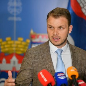 Показао одговорност и иницијативу: Градоначелник поручио да се питање водоснабдијевања поткозарских села мора почети рјешавати одмах