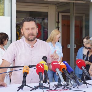 Лазић: „Аквана“ у све већем проблему, позивамо Скупштину Града да хитно сазове сједницу Лазић: „Аквана“ у све већем проблему, позивамо Скупштину Града да хитно сазове сједницу